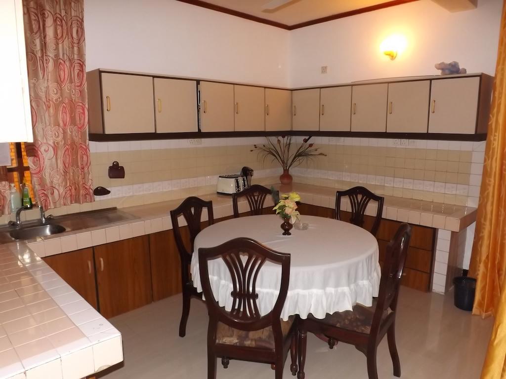 Guest Ryan Hotel Katunayaka Zewnętrze zdjęcie