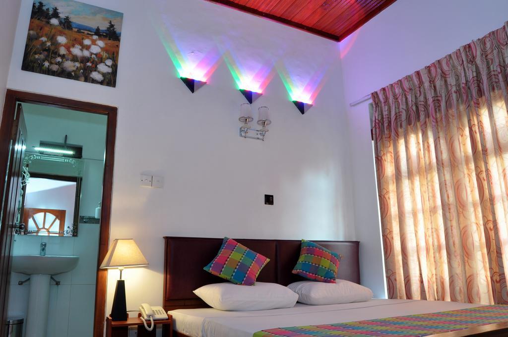 Guest Ryan Hotel Katunayaka Zewnętrze zdjęcie