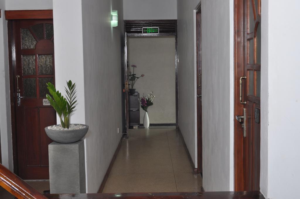 Guest Ryan Hotel Katunayaka Zewnętrze zdjęcie