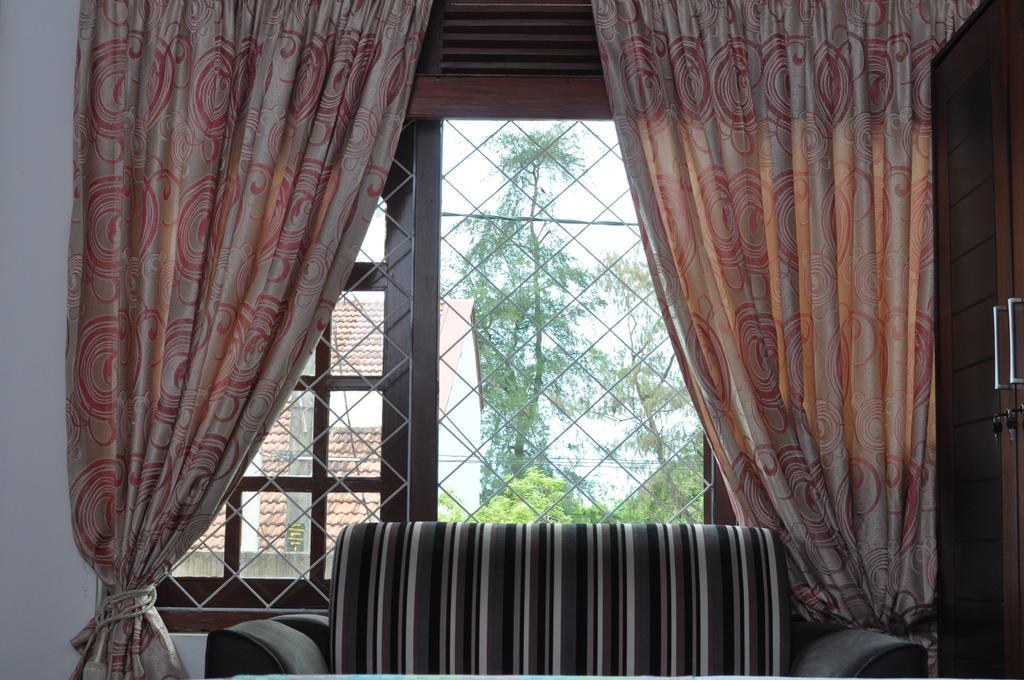 Guest Ryan Hotel Katunayaka Zewnętrze zdjęcie