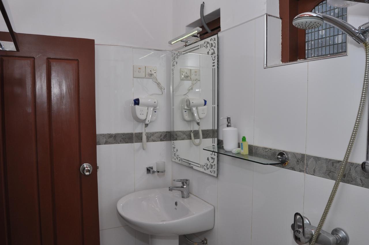 Guest Ryan Hotel Katunayaka Zewnętrze zdjęcie