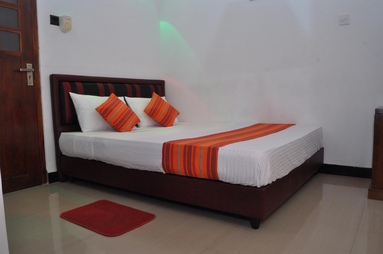 Guest Ryan Hotel Katunayaka Zewnętrze zdjęcie