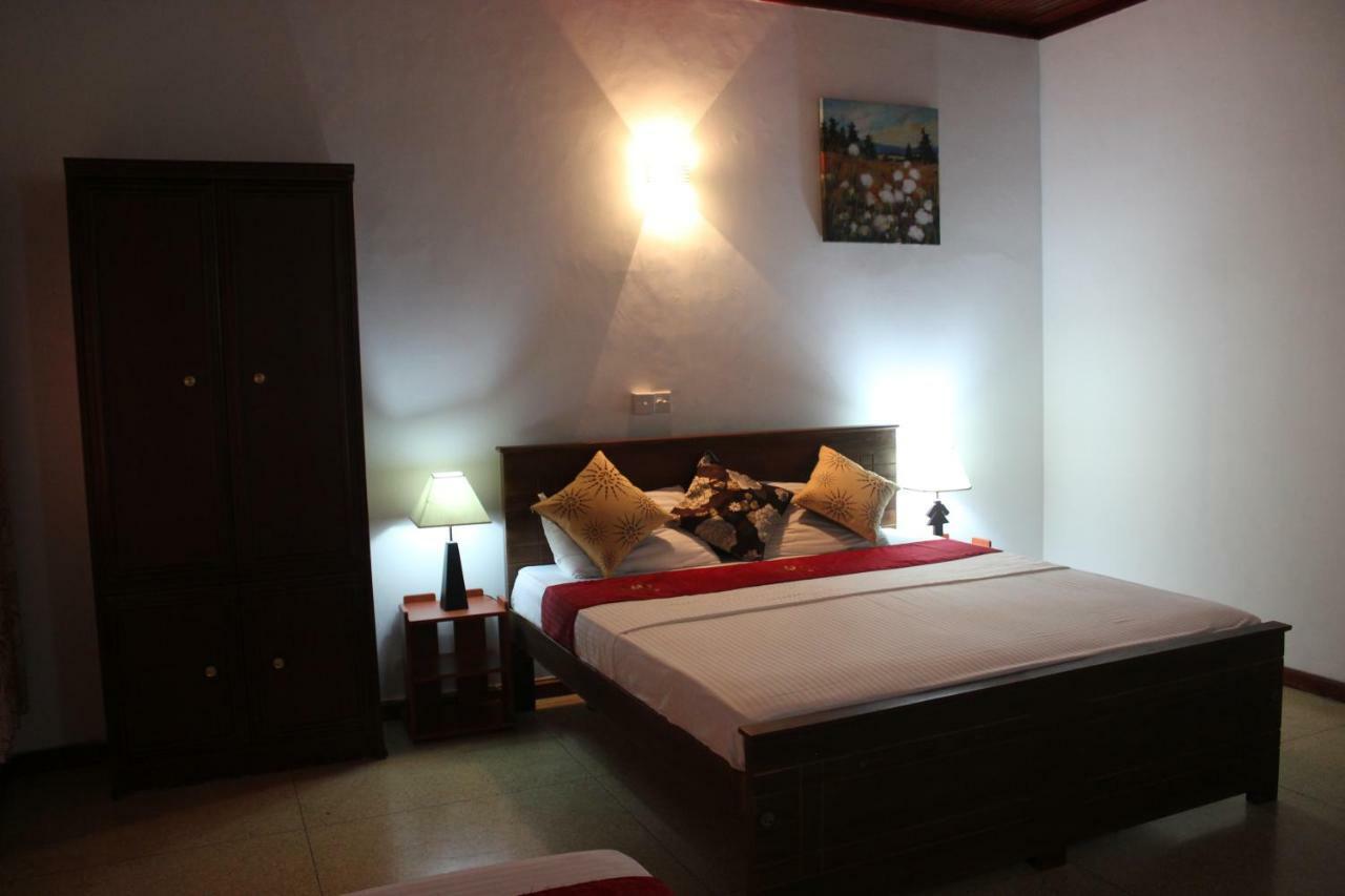 Guest Ryan Hotel Katunayaka Zewnętrze zdjęcie